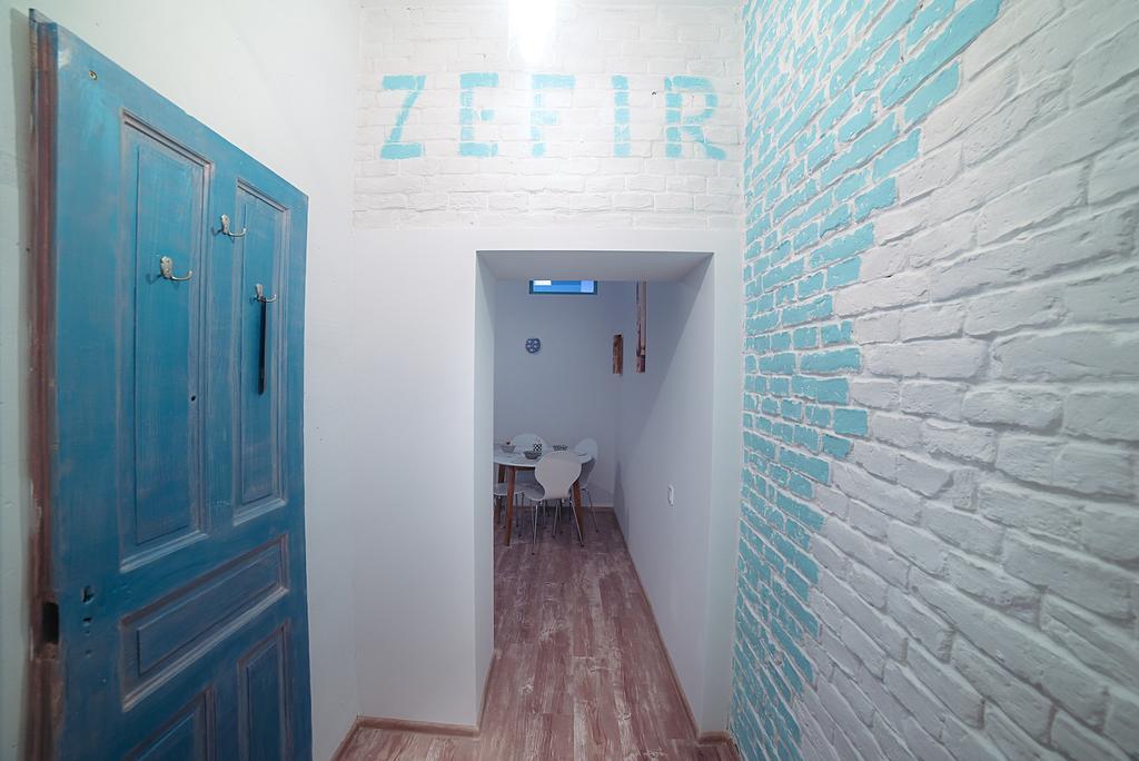 Apartment Zefir on Vynnychenka Lwów Zewnętrze zdjęcie